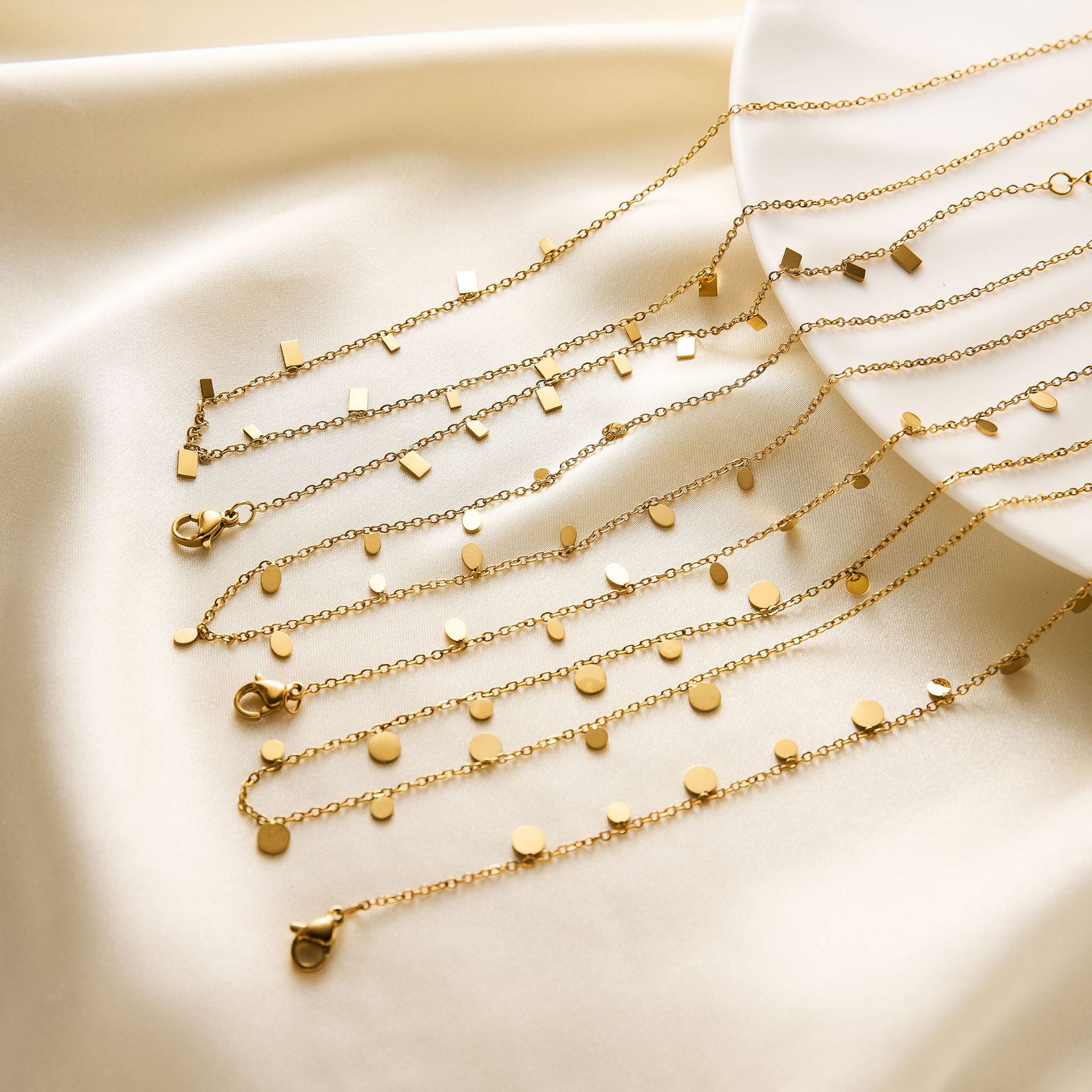 Titanium Steel Non-fading Geometric Collarbone Chain 18k Gold Water Drop Small Square Heart Necklace