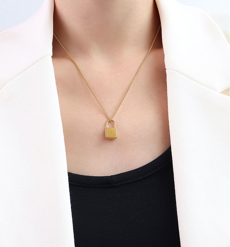 European And American Personality Cold Style Fashionable Lock Pendant Necklace Female Jewelry Titanium Steel 18k Gold Plated